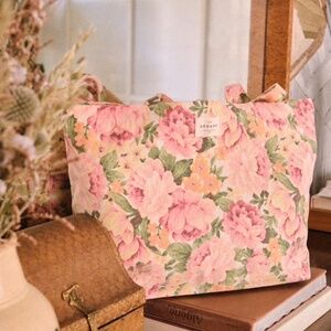 new Sézane cotton tote bold florals spring flowers rose pink yellow green